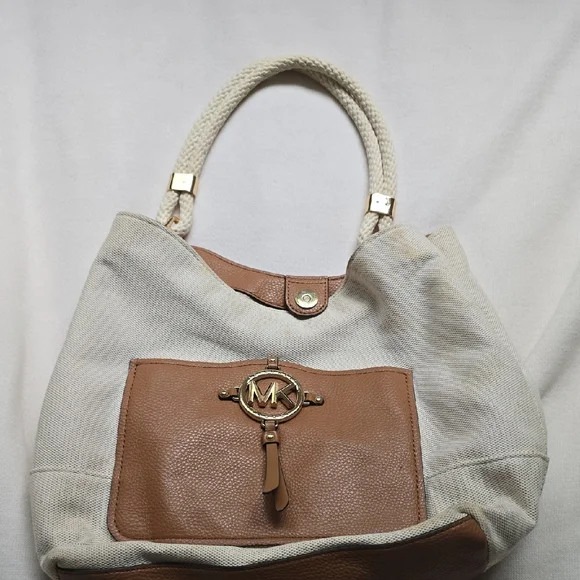 Michael Kors | Bags | Michael Kors Cream And Tan Shoulder  display picture 3
